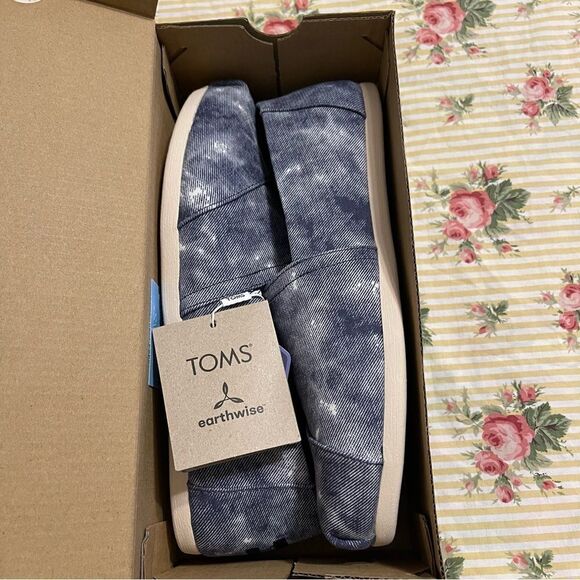 TOMS - Navy Distressed Alpargata - Women’s - Picture 2 of 6